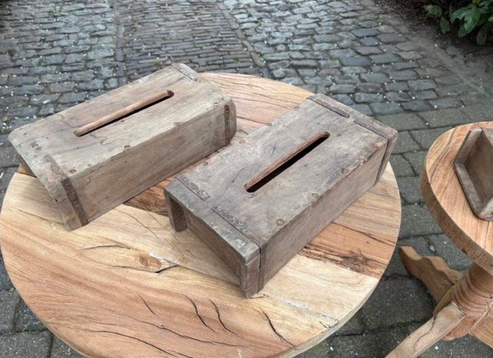 Tissue doos van een oude steenmal, Hout, Ophalen of Verzenden, Zo goed als nieuw, Nvt
