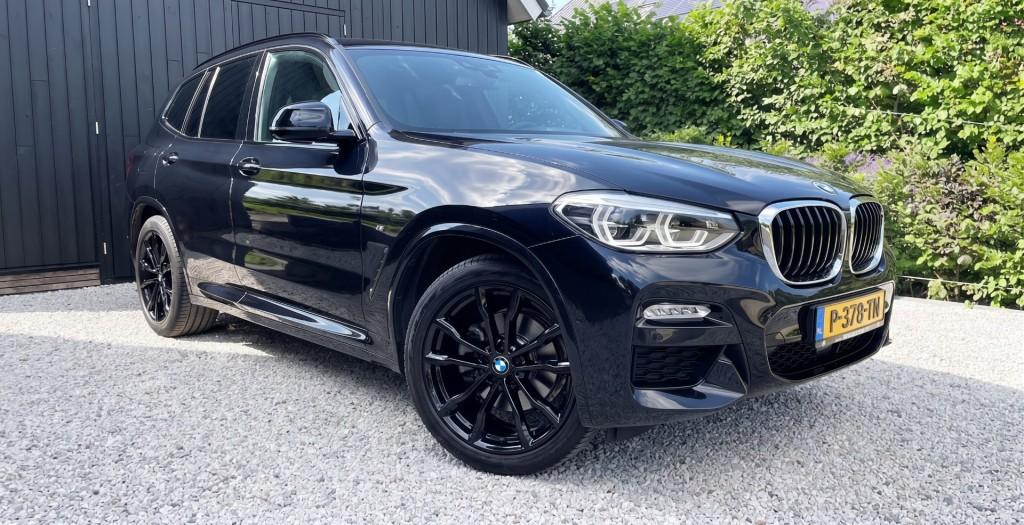 Bmw X3 BMW X3 xDrive 30i Msport High Executive HUD 252 PK, Automaat, 1998 cc, Gebruikt, 4 cilinders