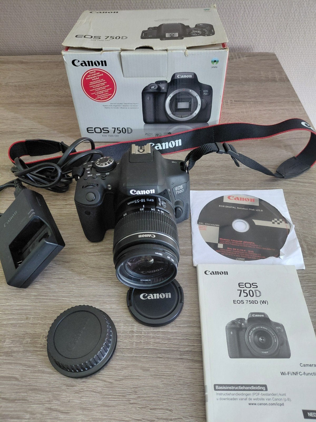 Canon EOS 750D spiegelreflexcamera met WiFi, Audio, Tv en Foto, Fotocamera's Digitaal, Ophalen, Spiegelreflex, Canon, Lensdop