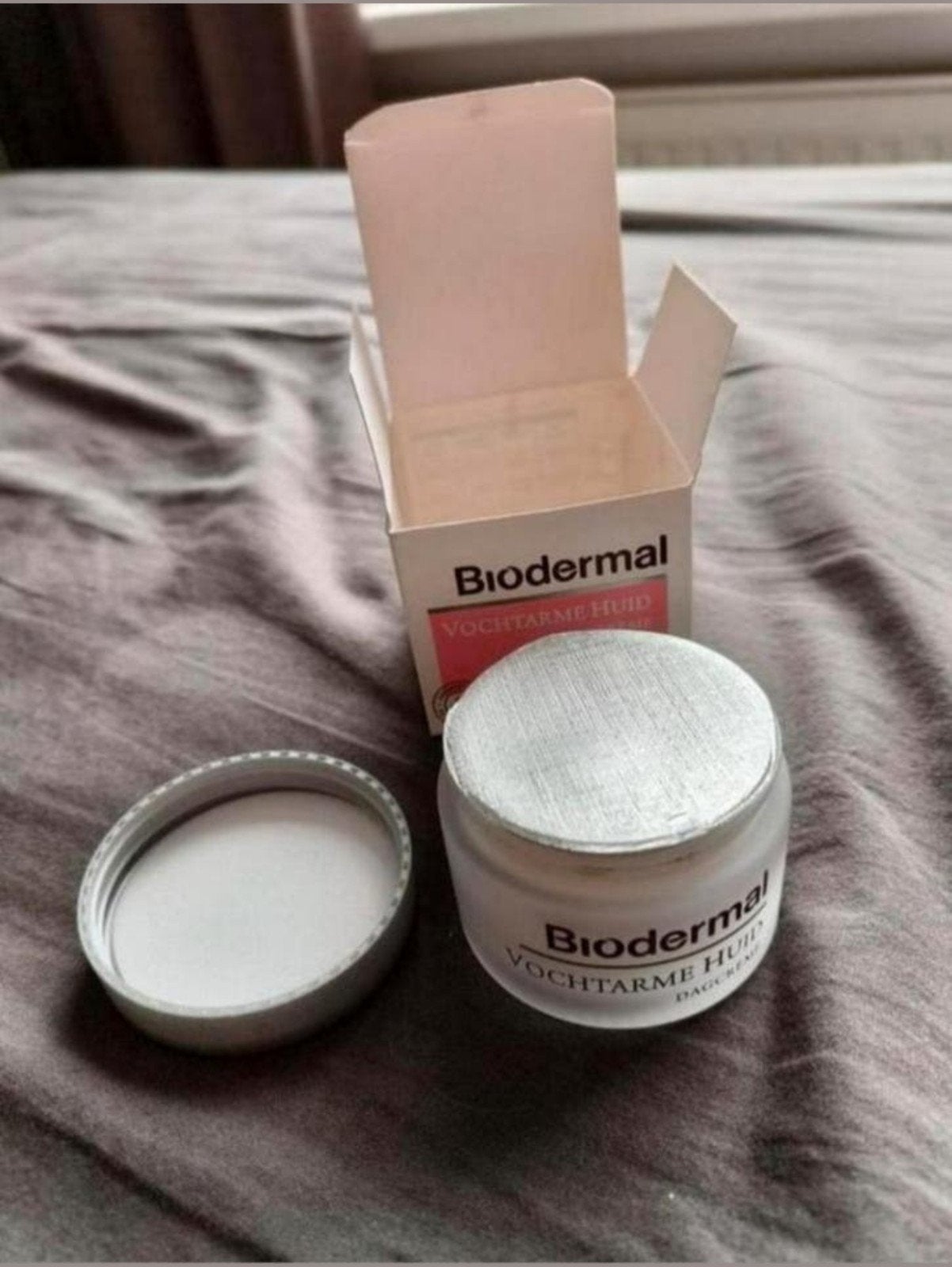 Biodermal dagcrème - NIEUW, Sieraden, Tassen en Uiterlijk, Uiterlijk | Gezichtsverzorging, Ophalen of Verzenden, Nieuw, Gehele gezicht