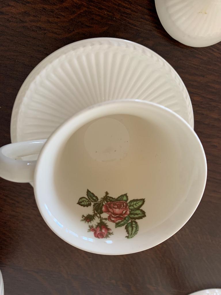 Te koop Wedgwood Mose Rose kopje, Ophalen, Zo goed als nieuw, Bord(en), Wedgwood