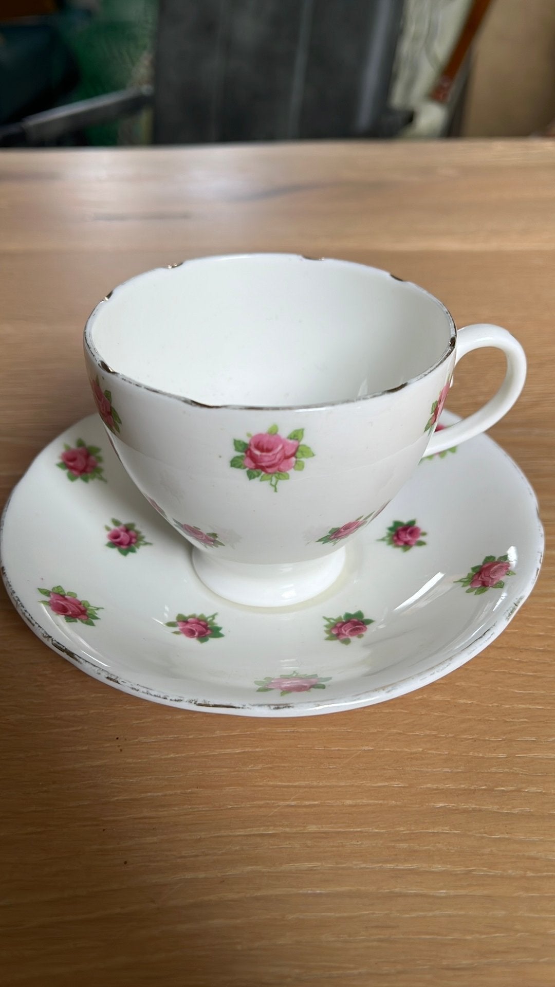 Vintage Engelse kop en schotels, Verzamelen, Porselein, Kristal en Bestek, Ophalen of Verzenden, Zo goed als nieuw, Porselein