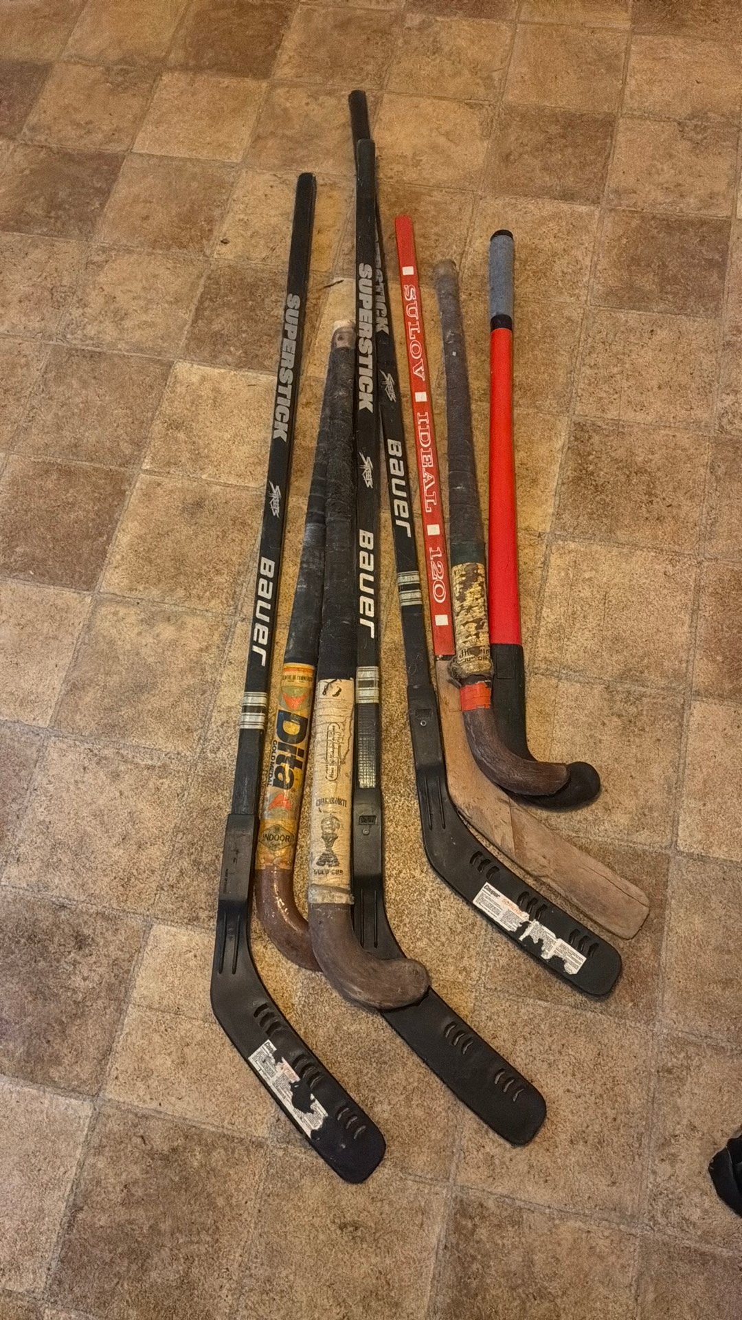 Partij oude hockeysticks, Ophalen, Gebruikt