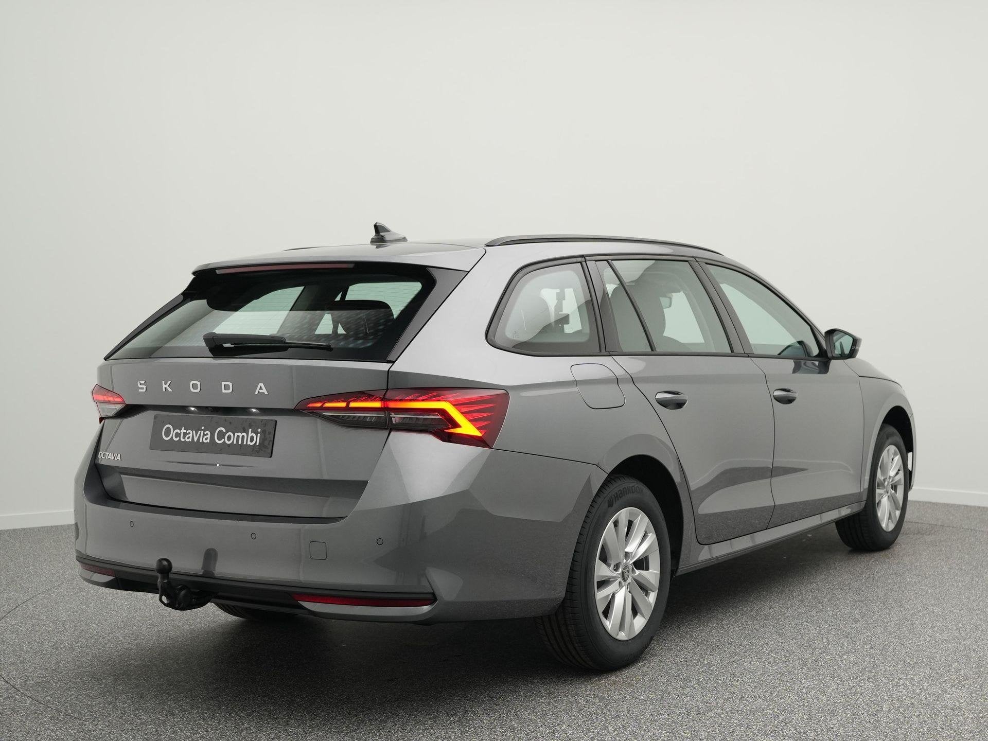 Skoda Octavia combi Business Edition 1.5 TSI | Trekhaak, Auto's, Skoda, Voorwielaandrijving, Stof, 1498 cc, Euro 6