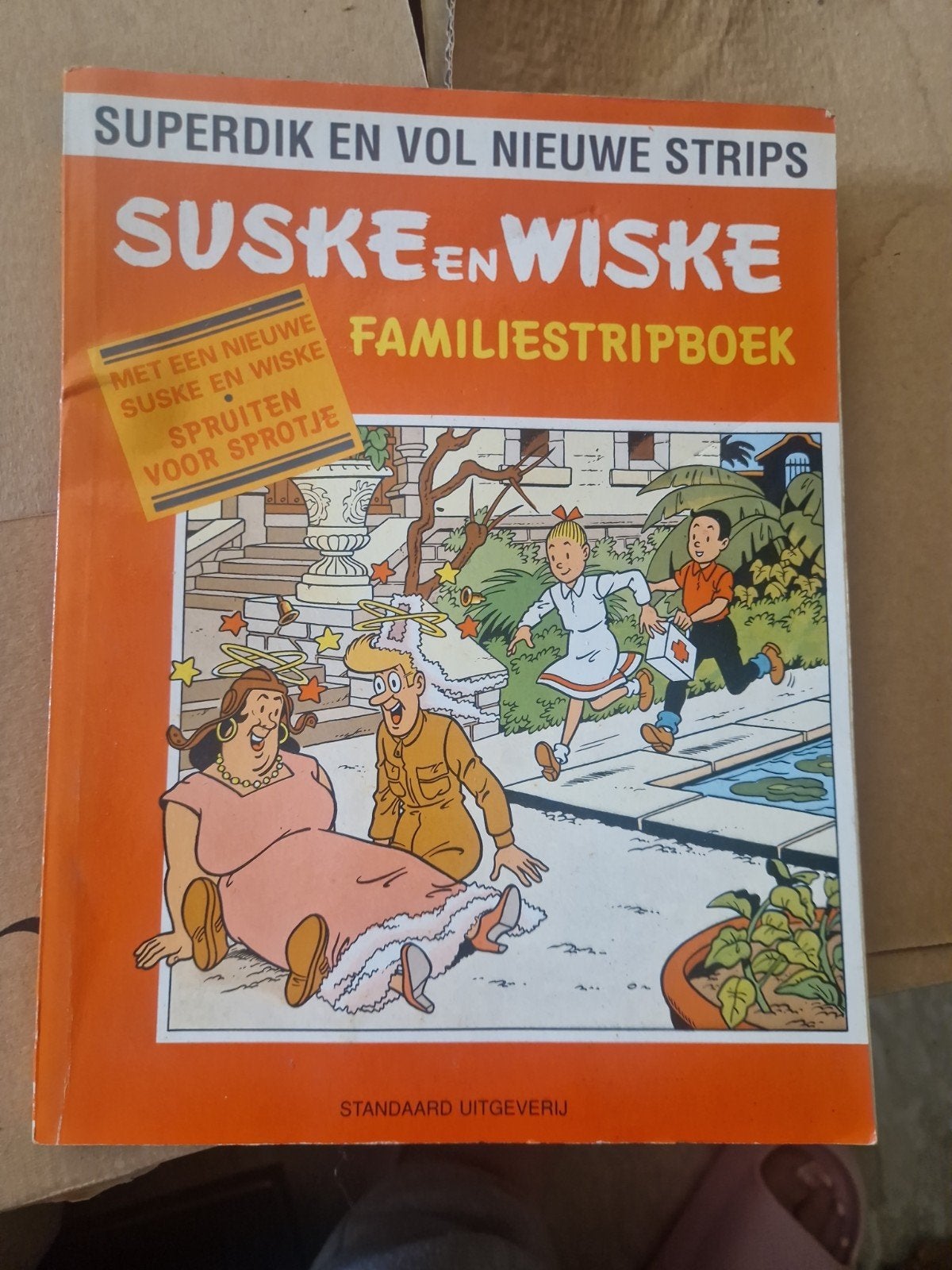 Asterix & Suske en Wiske stripboeken - Kleine verzameling, Meerdere stripboeken, Ophalen of Verzenden, Gelezen