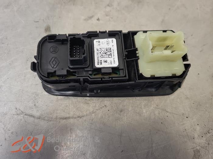 Elektrisch Raam Schakelaar van een Renault Trafic, Gebruikt, -, Renault, -