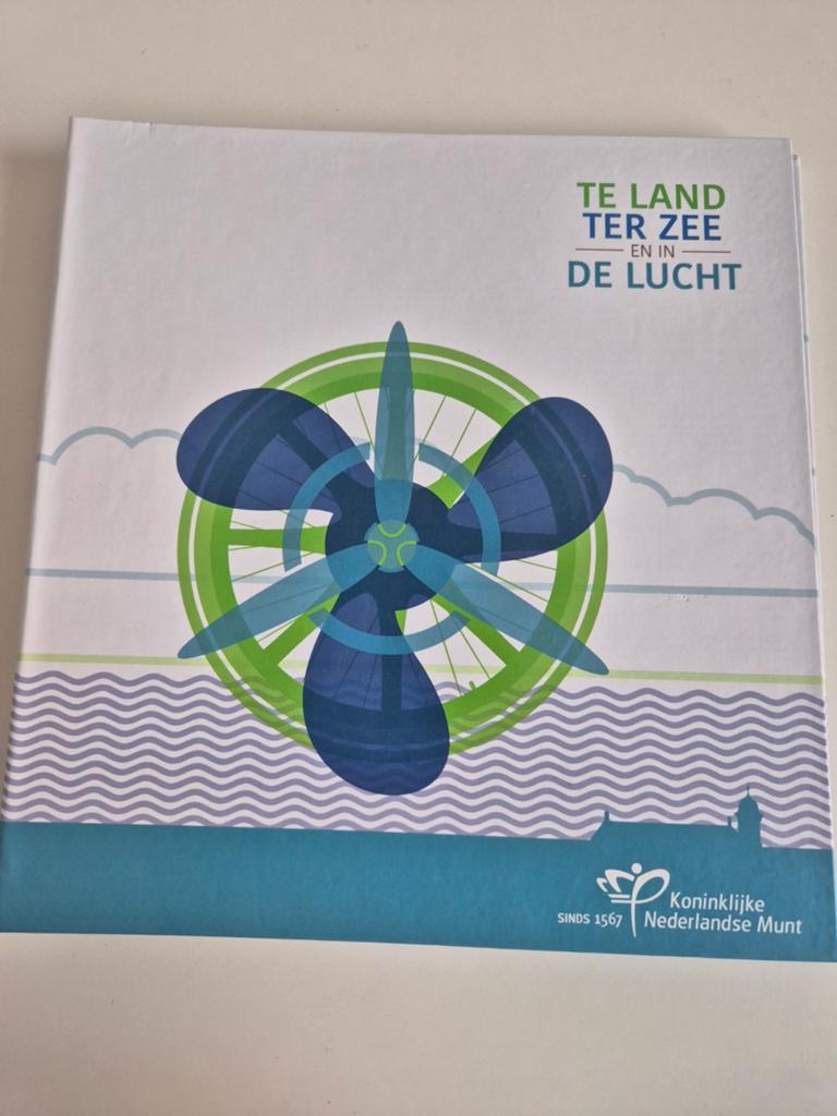 Coincard album KNM te land, ter zee en in de lucht, Ophalen of Verzenden, Verzamelmap