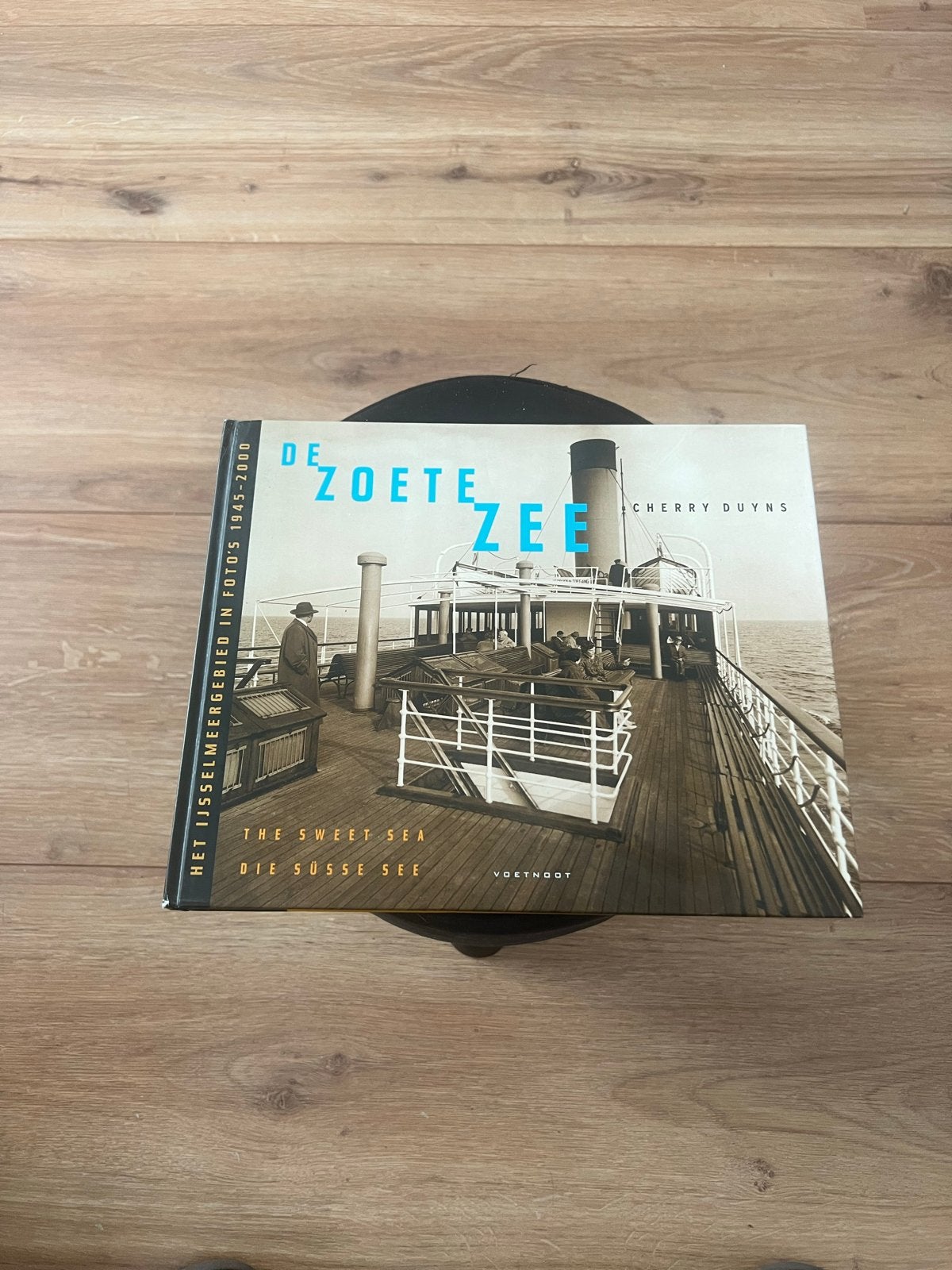 De Zoete Zee - Het IJsselmeergebied in foto's 1945-2000, Ophalen of Verzenden, Zo goed als nieuw, Fotografie algemeen