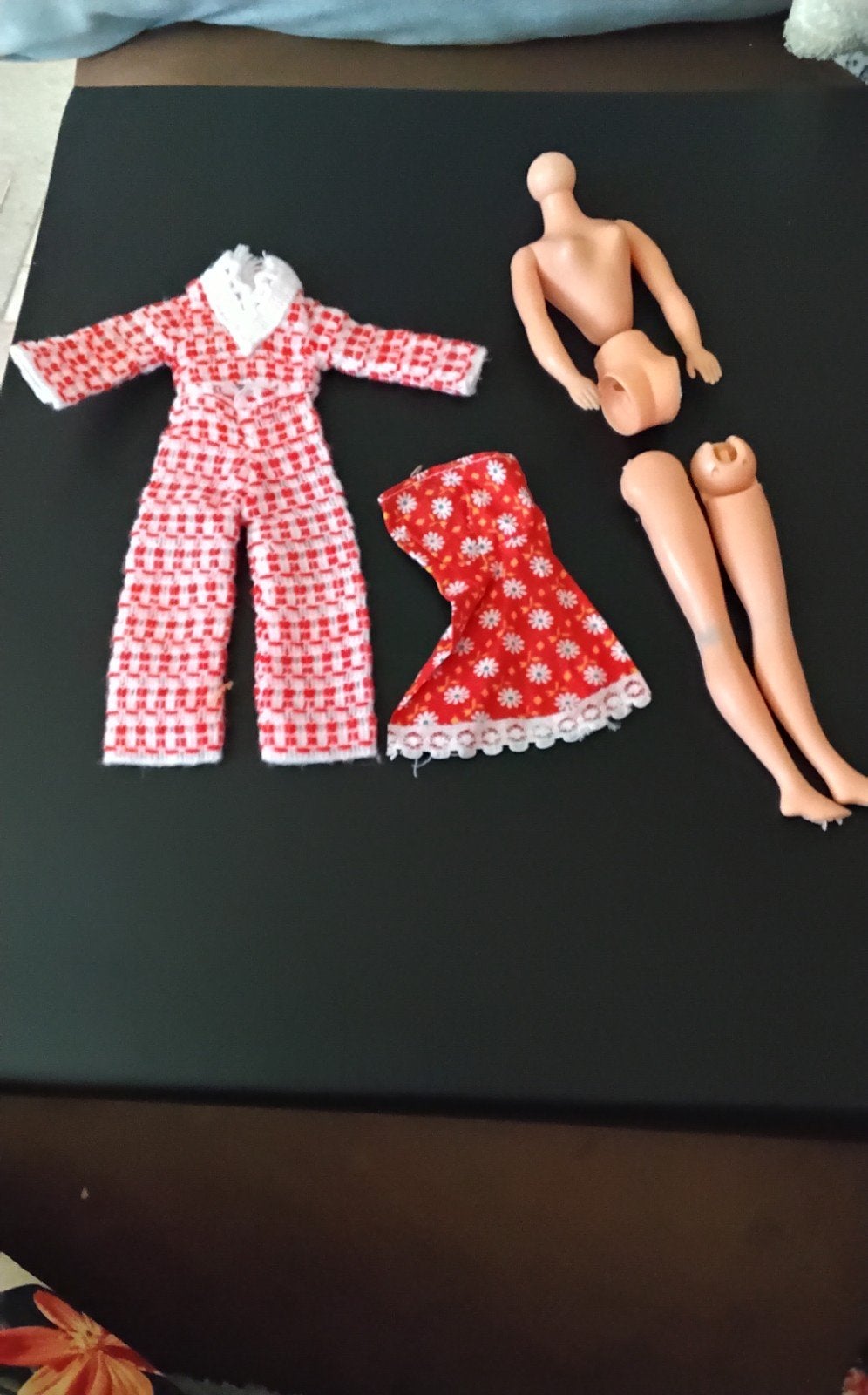 Vintage Fleur pop met kleding en losse onderdelen, Ophalen of Verzenden, Gebruikt, Barbie