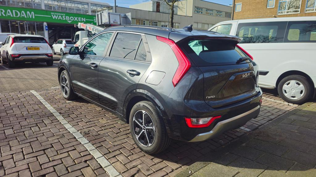 Kia Niro Hybrid 2024, Auto's, 1374 kg, Zwart, 23 km/l, Origineel Nederlands