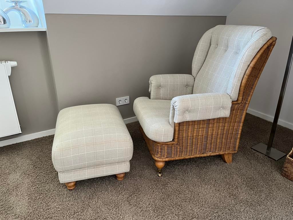 Rieten lees fauteuil met hokker, Ophalen of Verzenden, Zo goed als nieuw, 75 tot 100 cm, 50 tot 75 cm