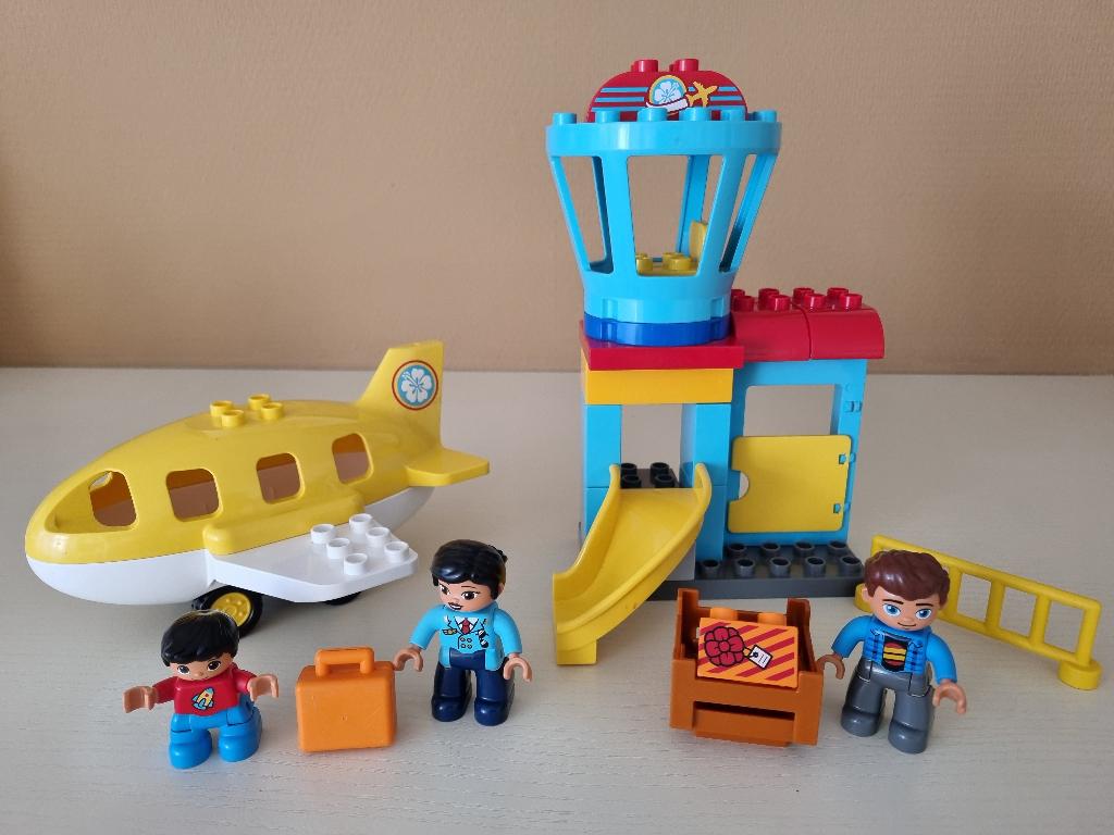 Duplo  nr 10871 ( Vliegveld ), Ophalen of Verzenden, Zo goed als nieuw, Complete set, Duplo