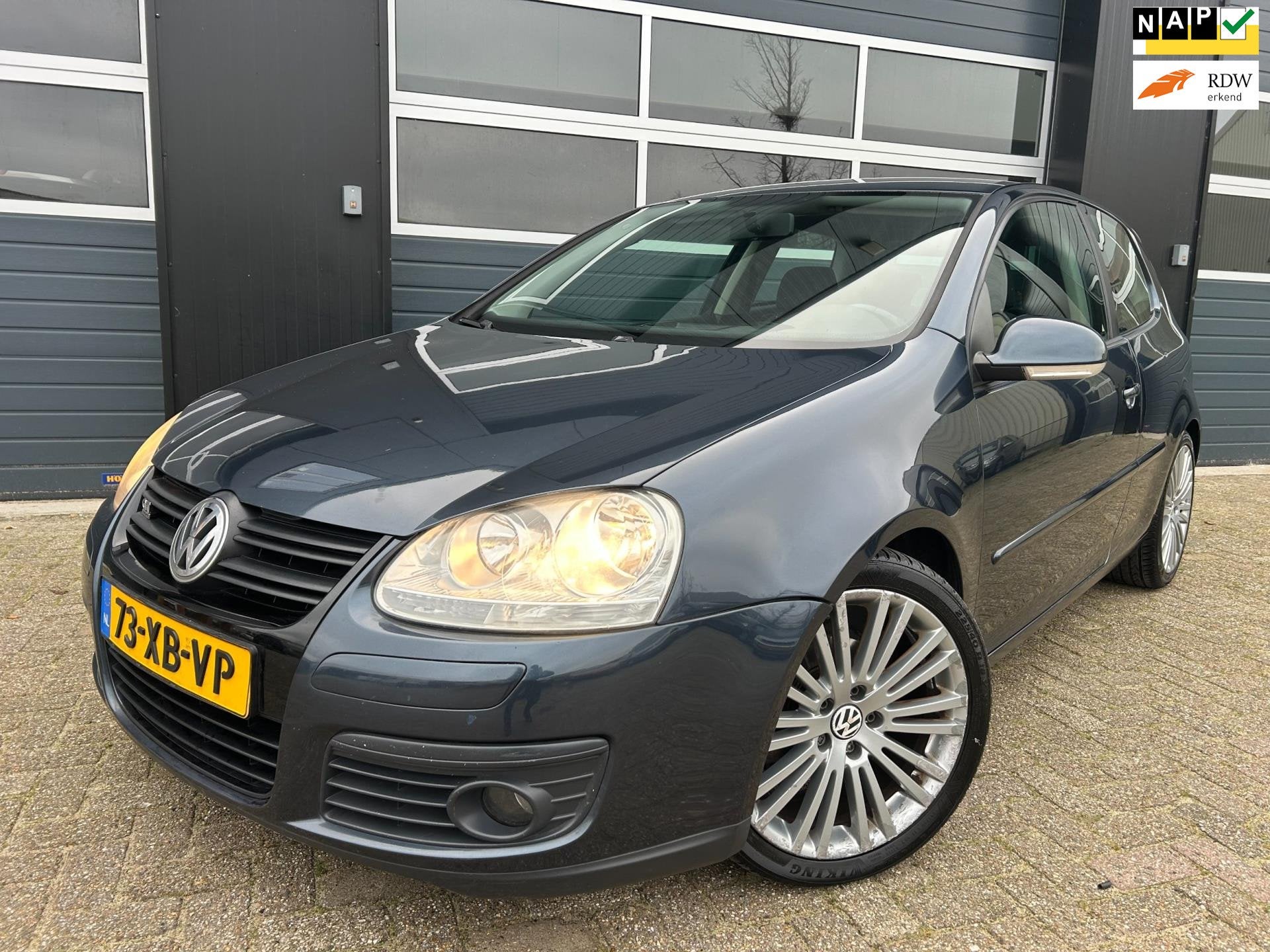 Volkswagen Golf 1.6 FSI Optive GT|Airco|Cruise Control|, Auto's, Volkswagen, Voorwielaandrijving, Gebruikt, Zwart, 4 cilinders