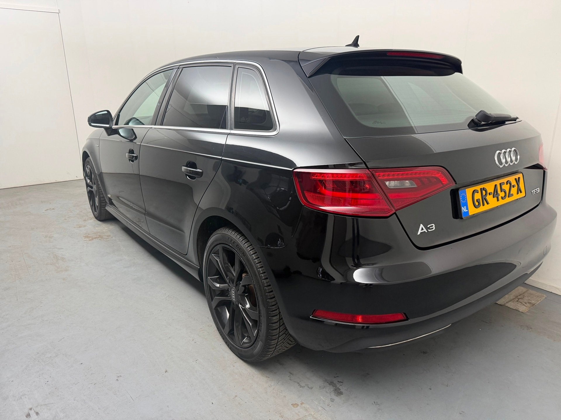 Audi A3 Sportback 1.4 e-tron PHEV Attraction Pro Line plus, 8 kWh, Stof, Gebruikt, Euro 6
