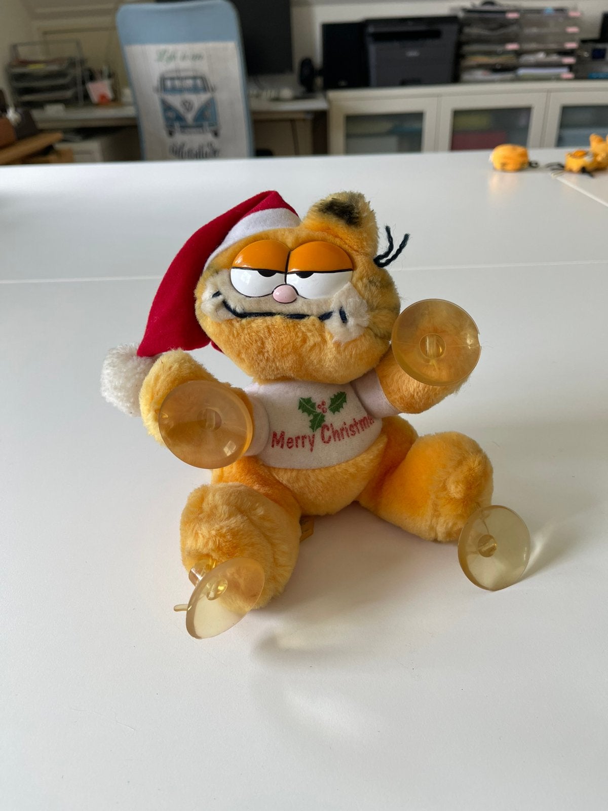 Garfield met zuignap. Merry Christmas. Dakin. 20 cm., Ophalen of Verzenden, Zo goed als nieuw, Overige typen