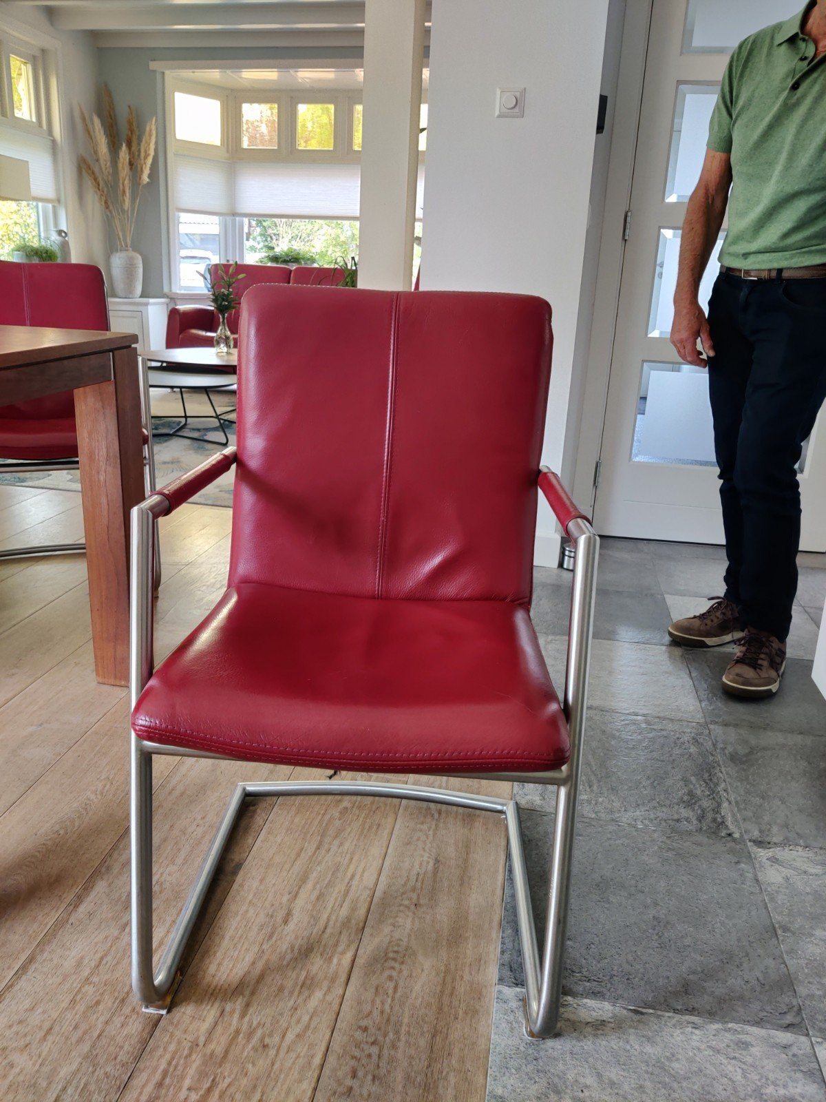 6 rode leren stoelen, Ophalen, Rood