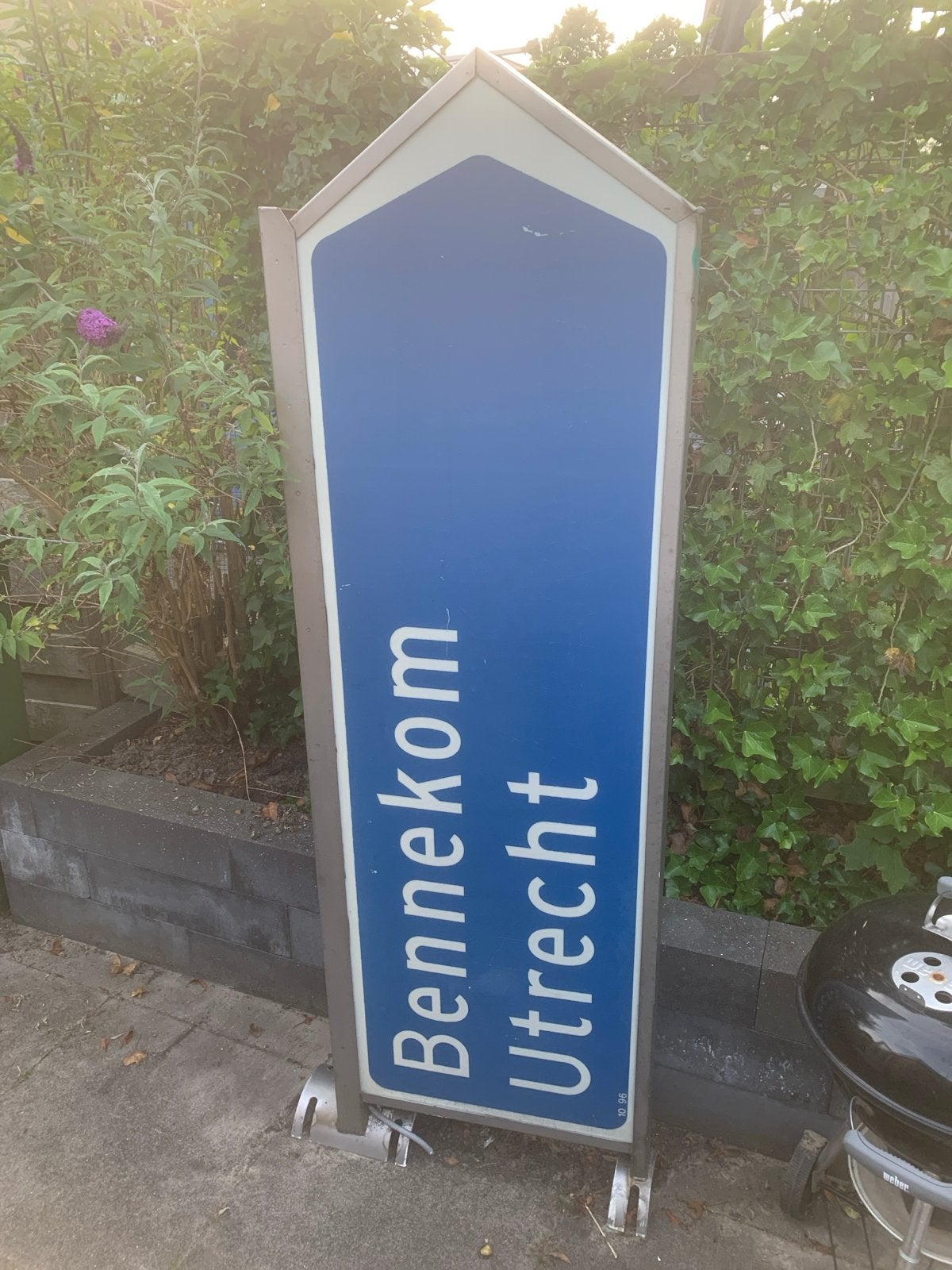 Verkeerbord met verlichting, Ophalen