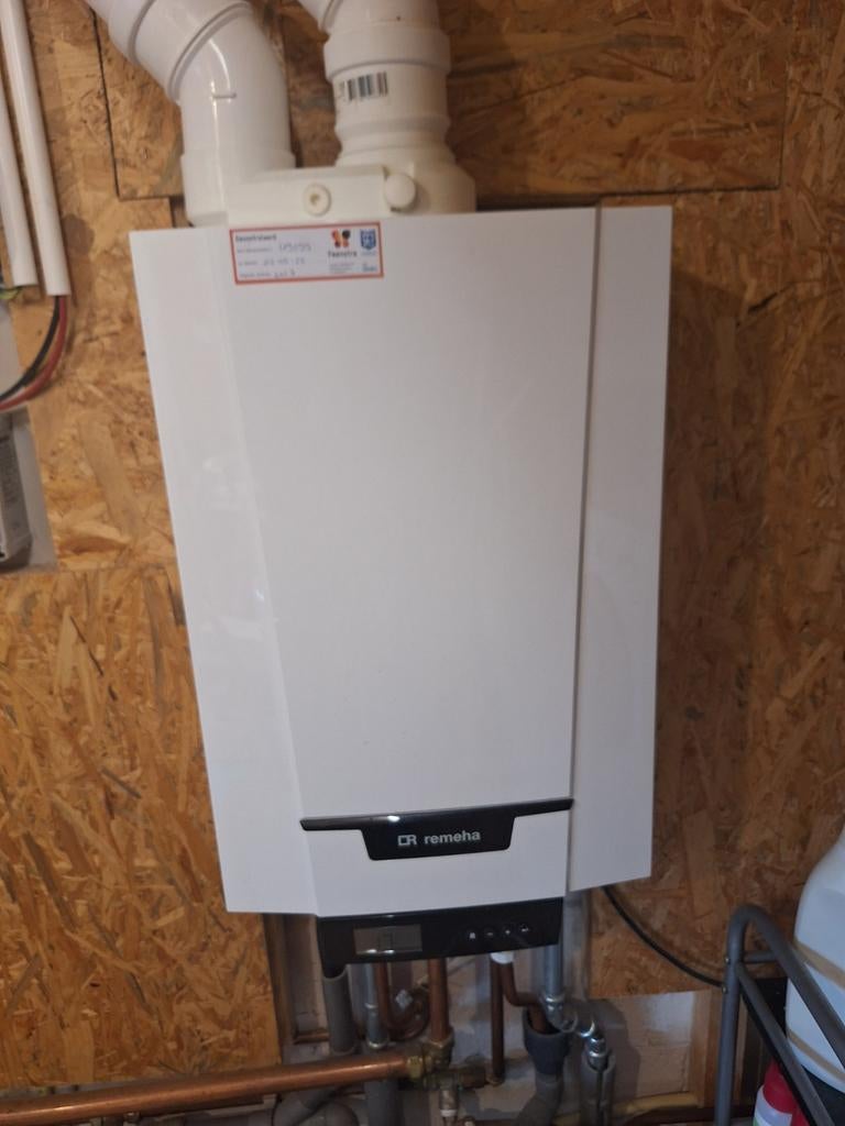 Remeha  Tzerra ACE 39 CV-ketel met expansievat - Goede staat, Gebruikt, Hoog rendement (Hr), Cv-ketel of Combi-ketel, Minder dan 60 cm