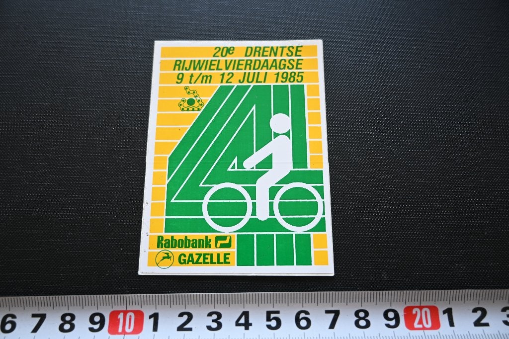 sticker 20e drentse rijwielvierdaagse 1985 fiets rabobank, Ophalen, Zo goed als nieuw