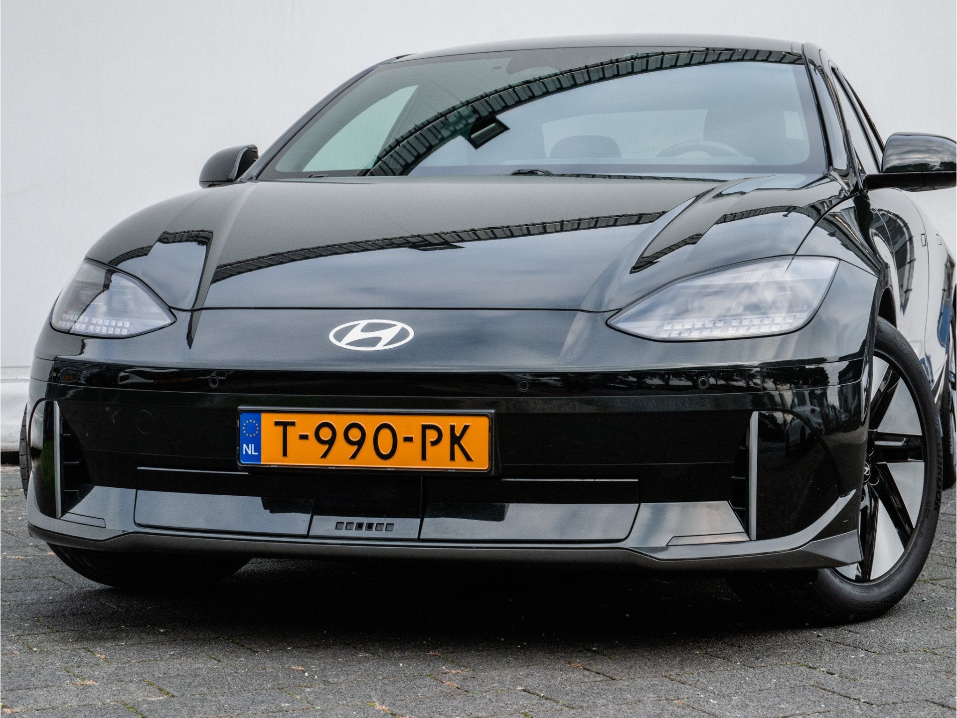 Hyundai IONIQ 6 Connect 77.4 kWh SOH 100% Trekhaak/ Head-up/, Auto's, Automaat, 228 pk, Gebruikt, 1885 kg