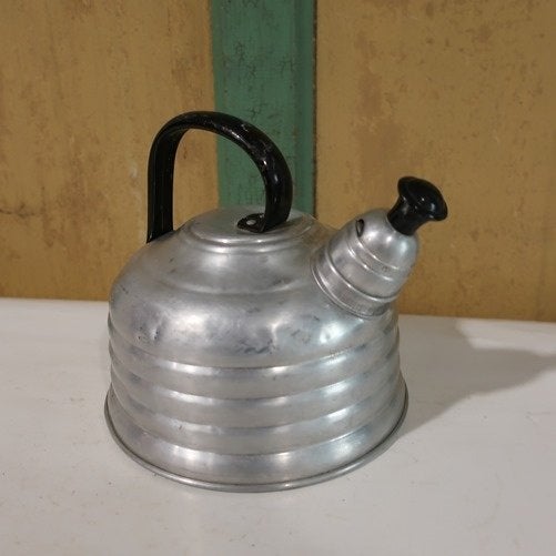 THEKLA waterketel ketel diameter 16,5 cm metaal camping, Ophalen of Verzenden, Gebruikt