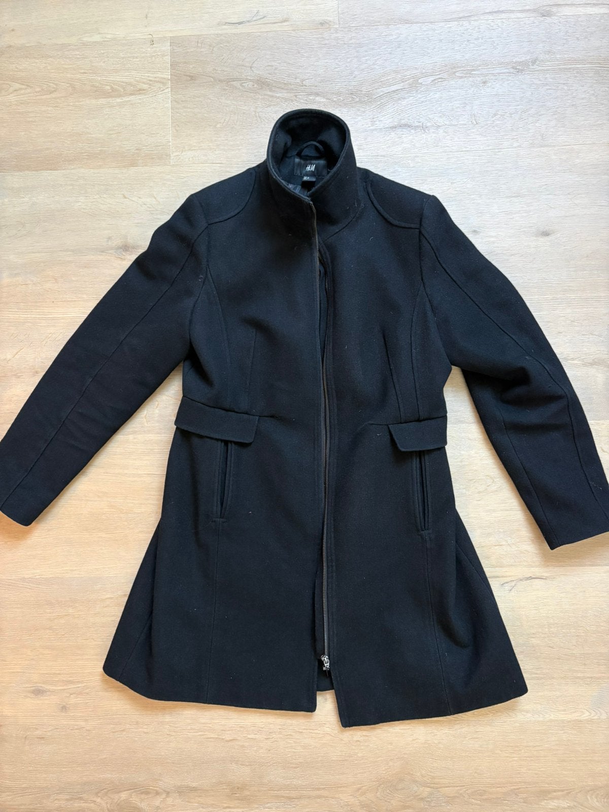 Nette zwarte winterjas H&M maat 46, Ophalen, Gedragen, Maat 42/44 (L), Zwart