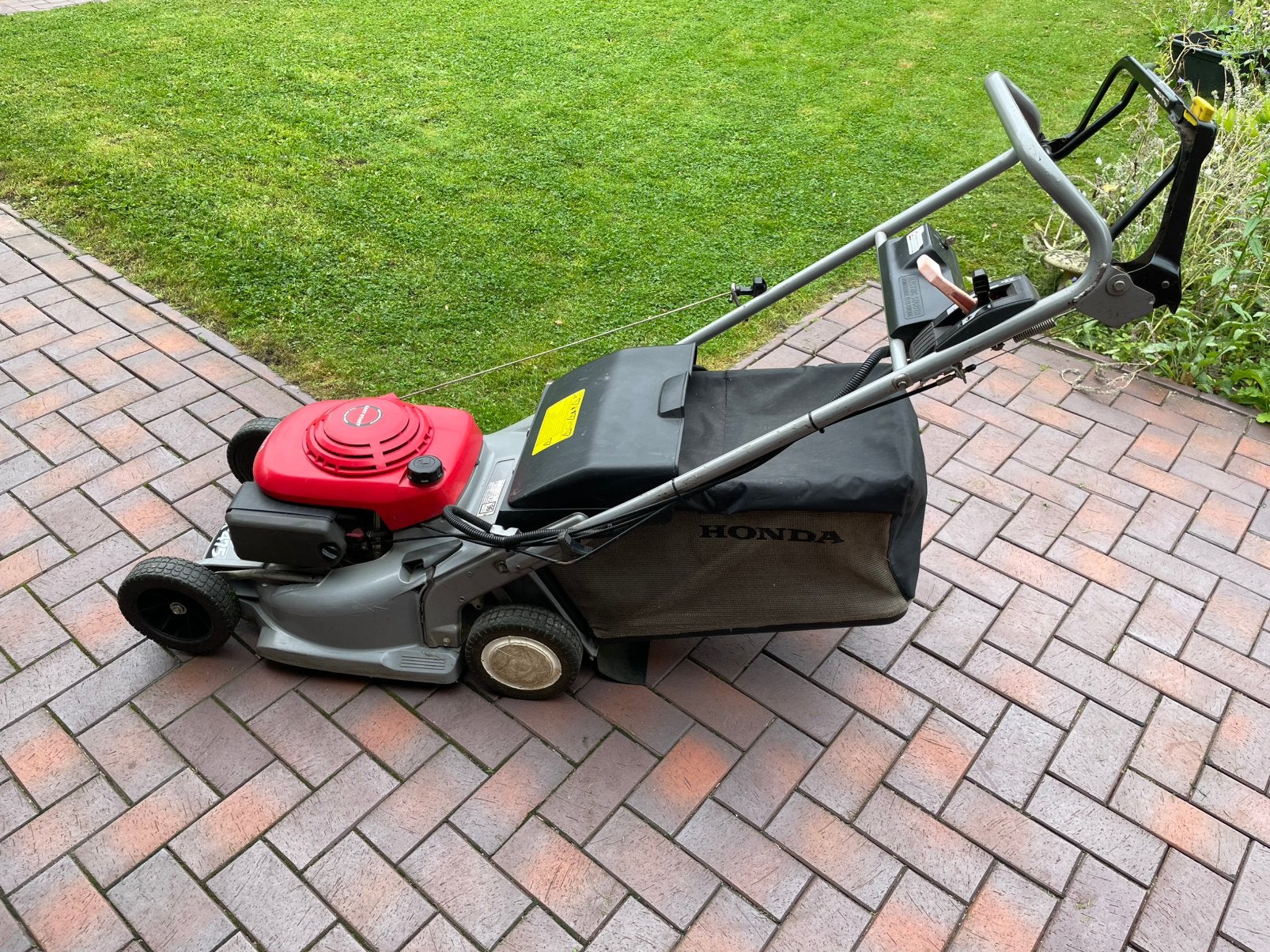Graamaaier Honda HRB475, Ophalen, Cirkelmaaier, Gebruikt, Opvangbak
