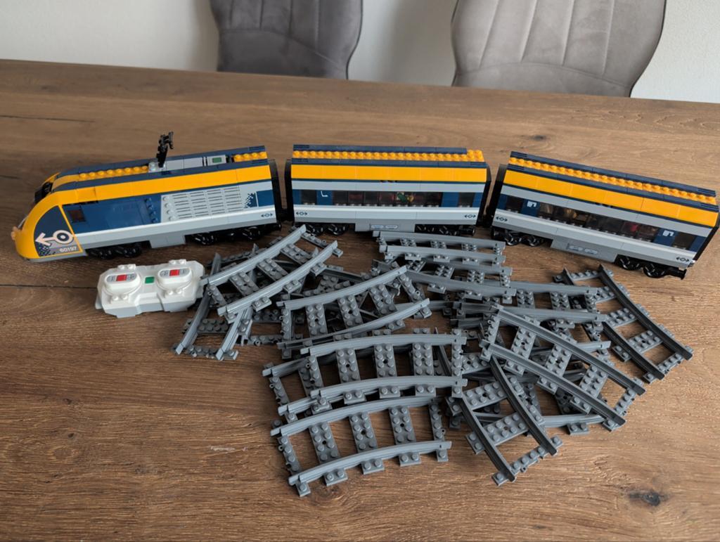 LEGO City Passagierstrein 60197 met rails en afstandsbedieni, Ophalen of Verzenden, Zo goed als nieuw