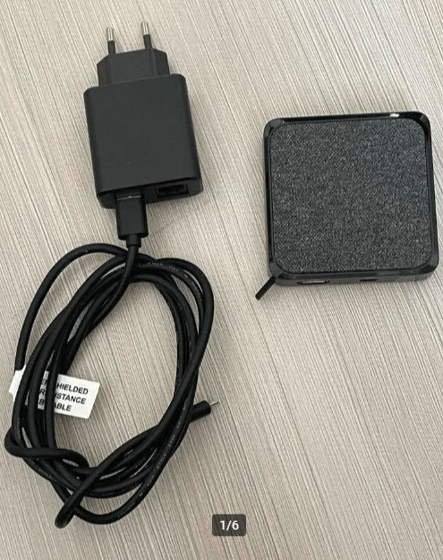 Te koop ziggo next mini met  adaptor en afstandsbediening., Ophalen of Verzenden, Zo goed als nieuw