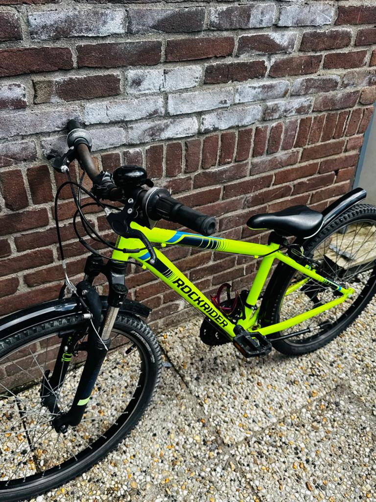 Rockrider ST100 Kinderfiets 24 inch - Zo goed als nieuw, Ophalen of Verzenden, Zo goed als nieuw, Schijfrem, 20 inch of meer
