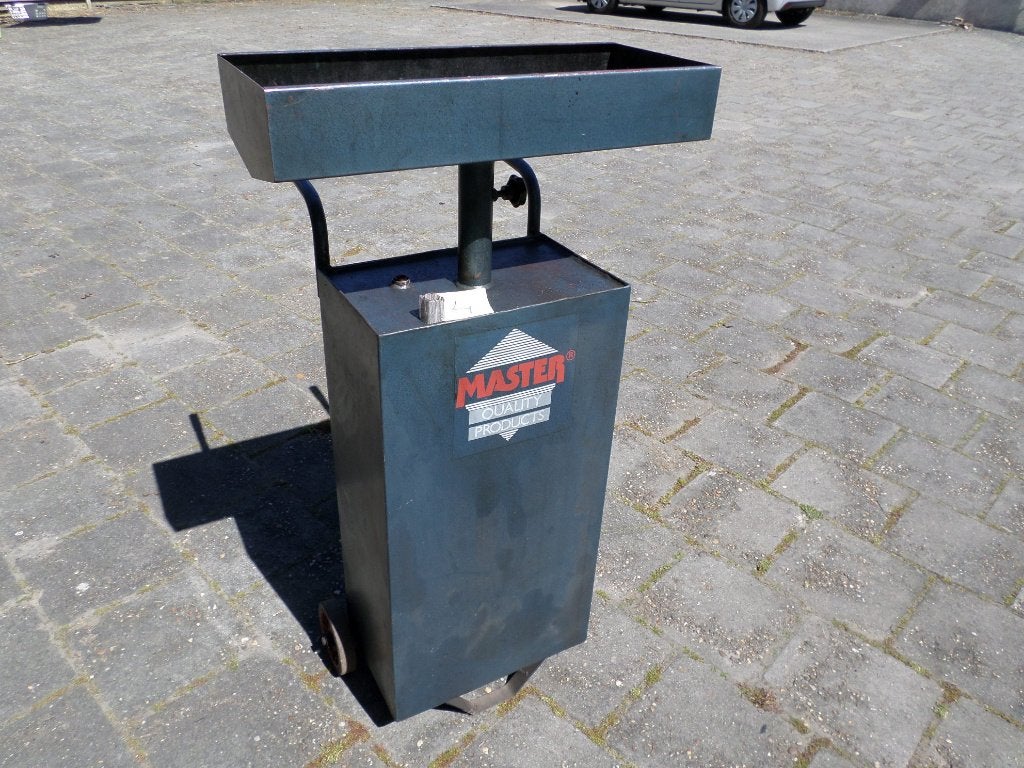 Opvangbak voor olie, Ophalen, Gebruikt