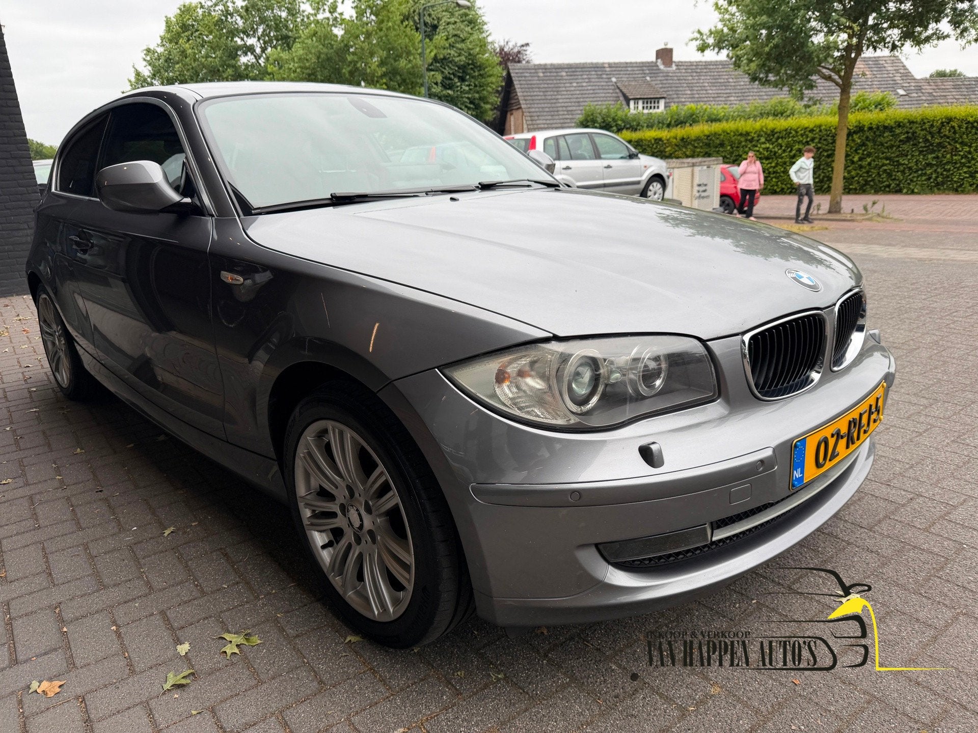 BMW 1-serie 120i Business Line Ultimate Edition / automaat /, Auto's, Euro 5, 4 cilinders, 4 stoelen, 170 pk