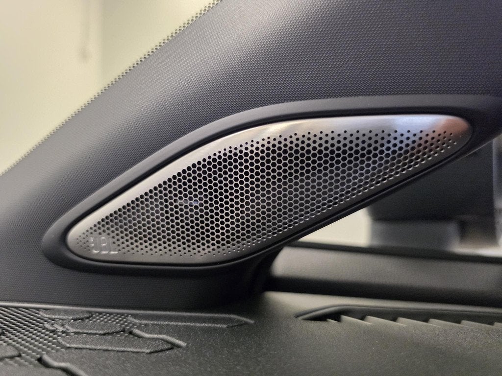 Toyota C-HR 1.8 Hybrid 140 Executive | Panoramadak | JBL | D, Met garantie (alle), Origineel Nederlands, Hybride Elektrisch/Benzine