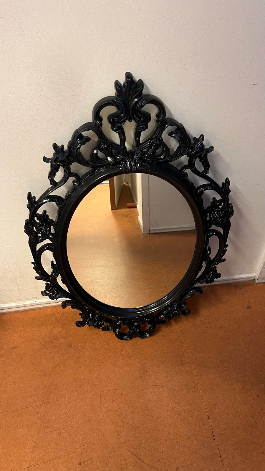 Decoratieve Zwarte Barok Spiegel - Ovaal, Huis en Inrichting, Woonaccessoires | Spiegels, Ophalen, 100 tot 150 cm, Zo goed als nieuw