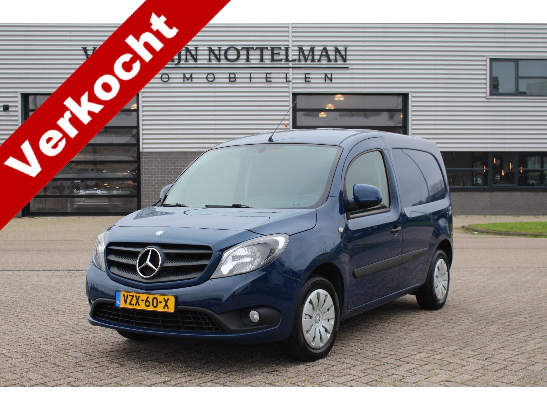 Mercedes-Benz Citan 112 BlueEFFICIENCY / Automaat / BTW / Ai, Auto's, Gebruikt, 4 cilinders, Met garantie (alle), Blauw