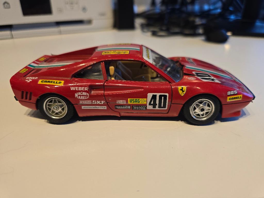 Ferrari GTO 1984 1/24 BBurago model, Ophalen of Verzenden, Gebruikt, Auto, Bburago