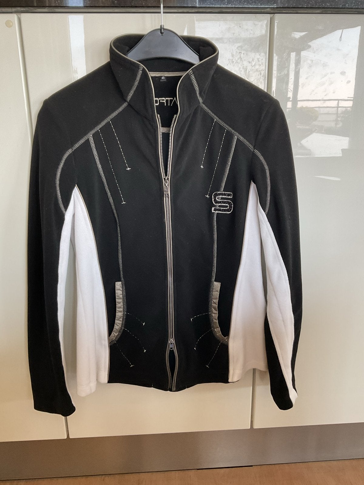Sportalm Zwart-wit Fleece Jasje Maat L, Ophalen of Verzenden, Zo goed als nieuw, Maat 42/44 (L), Zwart