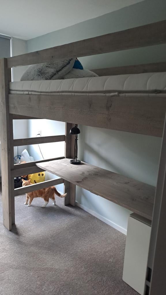 Steigerhouten hoogslaper met bureau, greywash look, Ophalen, Eenpersoons, Zo goed als nieuw, 180 tot 200 cm