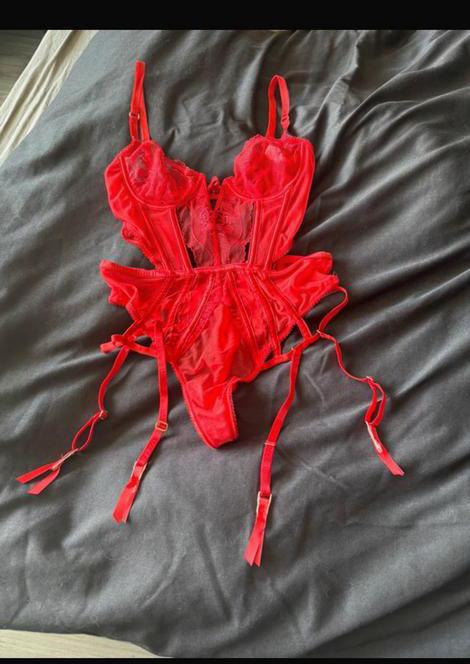 Lounge Mila intimates bodysuit rood maat XS, Kleding | Dames, Badmode en Zwemkleding, Ophalen of Verzenden, Zo goed als nieuw