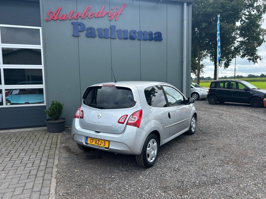 Renault Twingo 1.2 16V Dynamique Clima|Cruise|elec.pak, Voorwielaandrijving, Gebruikt, Zwart, 4 cilinders