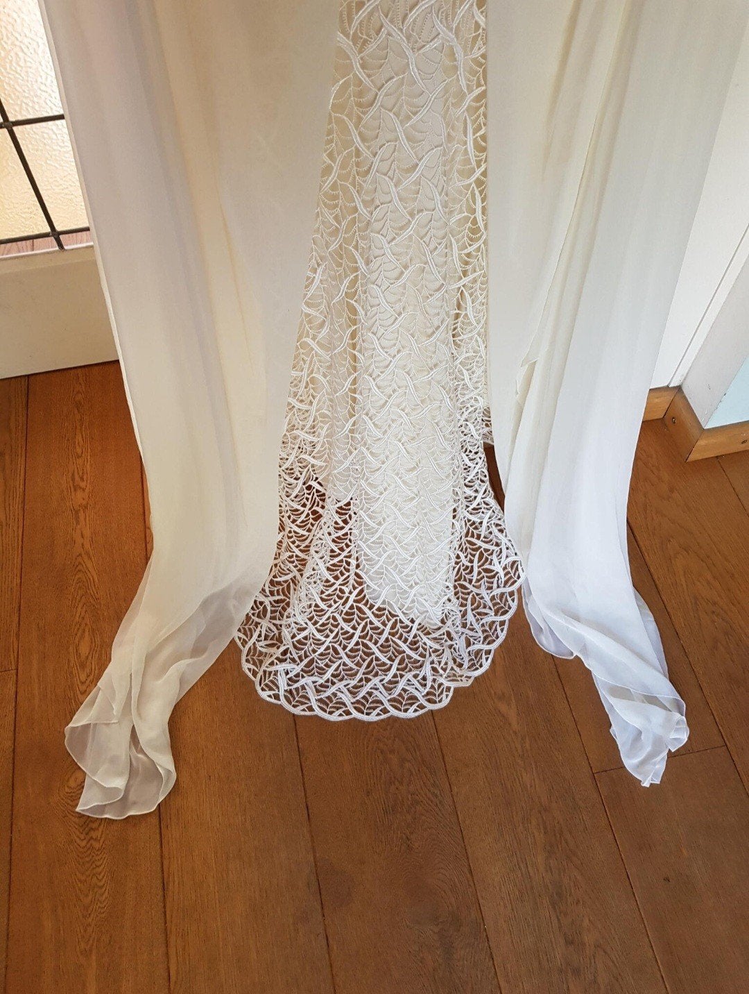 Elegante Trouwjurk met Kant en Chiffon, Kleding | Dames, Trouwkleding en Trouwaccessoires, Ophalen of Verzenden, Zo goed als nieuw