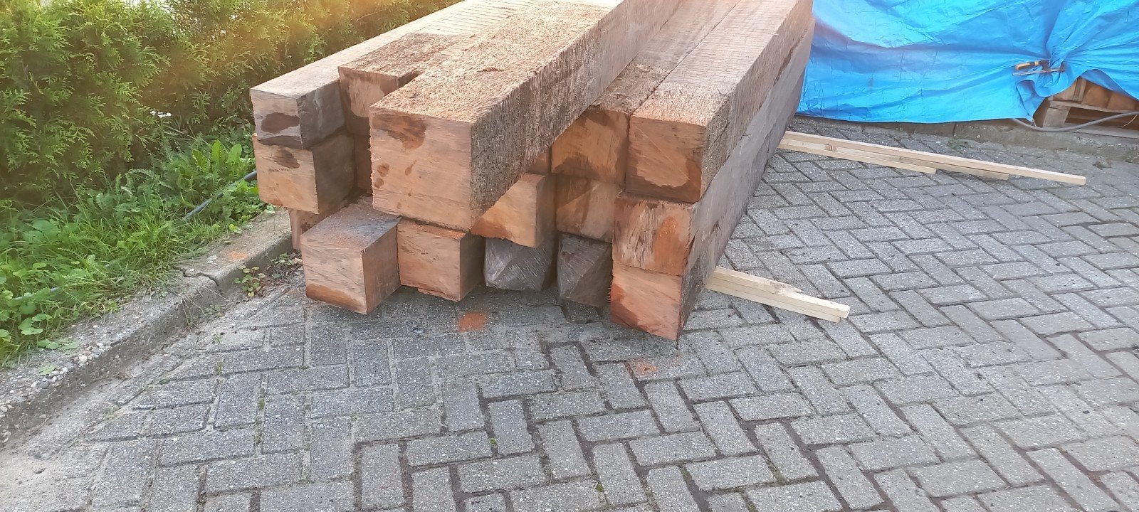 Azobe palen 20x20 cm, Doe-het-zelf en Verbouw, Ophalen, Gebruikt, 200 tot 250 cm, 50 mm of meer