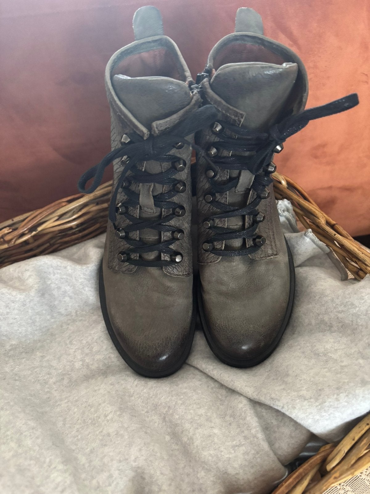 Mjus leren veterboots 38, Lage of Enkellaarzen, Ophalen of Verzenden, Zo goed als nieuw, Grijs