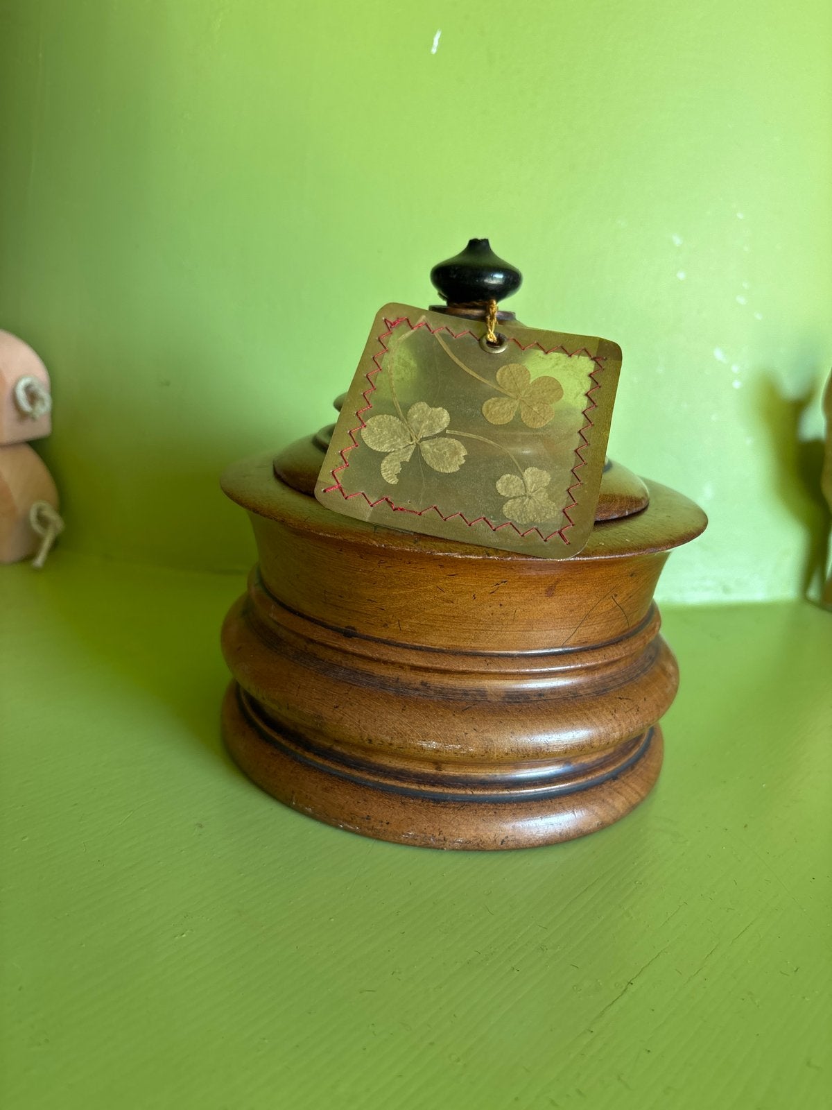 Vintage houten doosje met klavertje vier decoratie, Ophalen of Verzenden