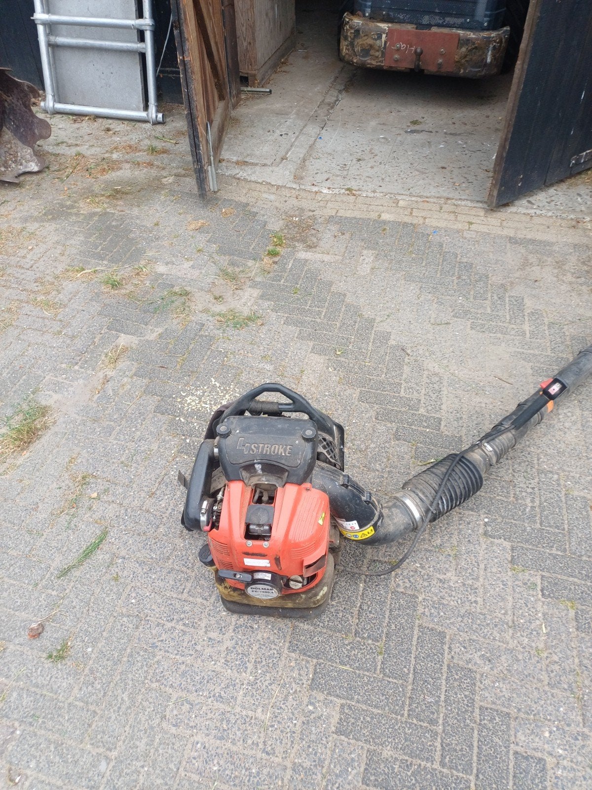 Dolmar PB-7600.4  bladblazer, Tuin en Terras, Bladblazers, Gebruikt, Ruggedragen, Benzine, Ophalen of Verzenden