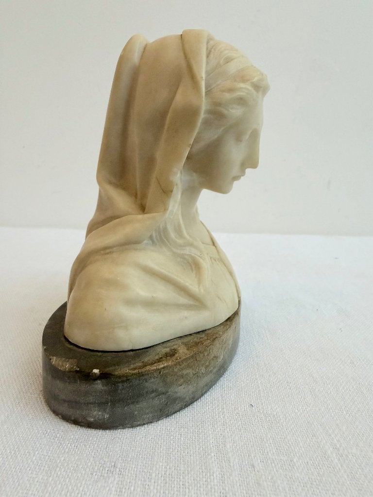Madonna hielige moeder albasten beeldje 15 x 17, Ophalen of Verzenden, Gebruikt, Overige typen