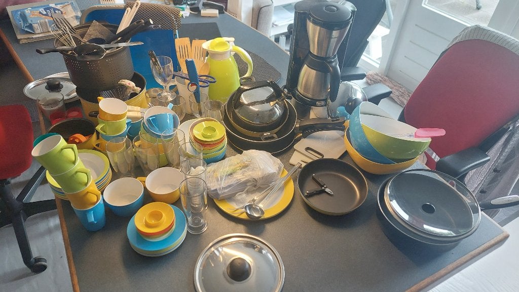 Kampeer servies Mepal, pannen-keukengerei, koffiezetapparaat, Ophalen, Zo goed als nieuw