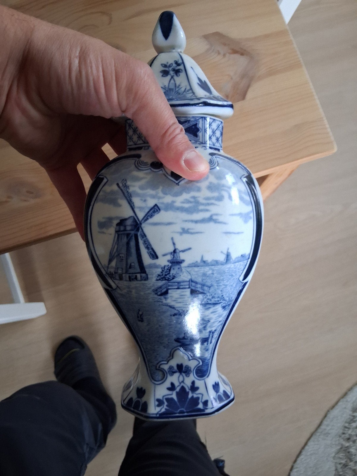 Prachtige Delfts Blauwe Vaas met Molenlandschap, Antiek en Kunst, Antiek | Vazen, Ophalen of Verzenden