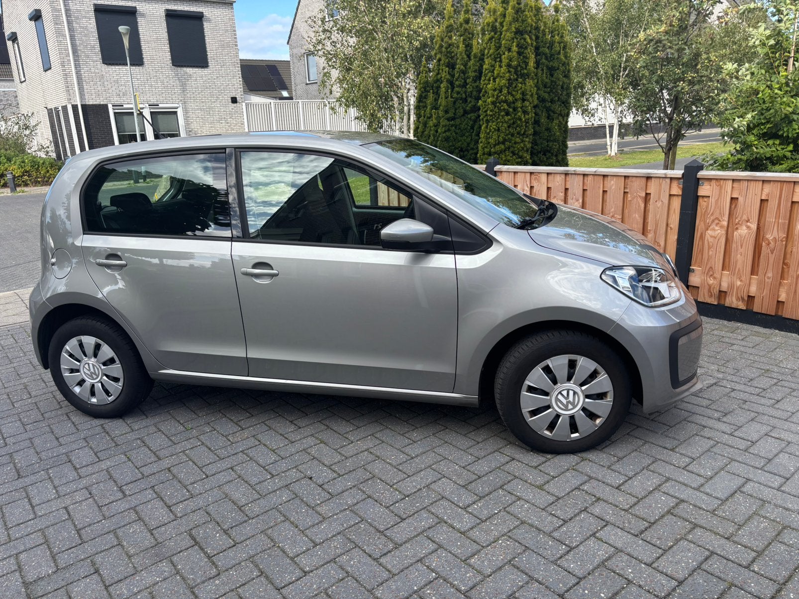 Volkswagen up! 1.0 44KW 5-DRS 2018 Grijs, Voorwielaandrijving, Up!, 4 stoelen, Origineel Nederlands