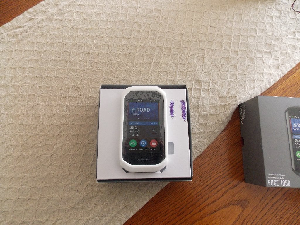 garmin edge 1050, Fietsen en Brommers, Fietsaccessoires | Fietscomputers, Zo goed als nieuw, Ophalen